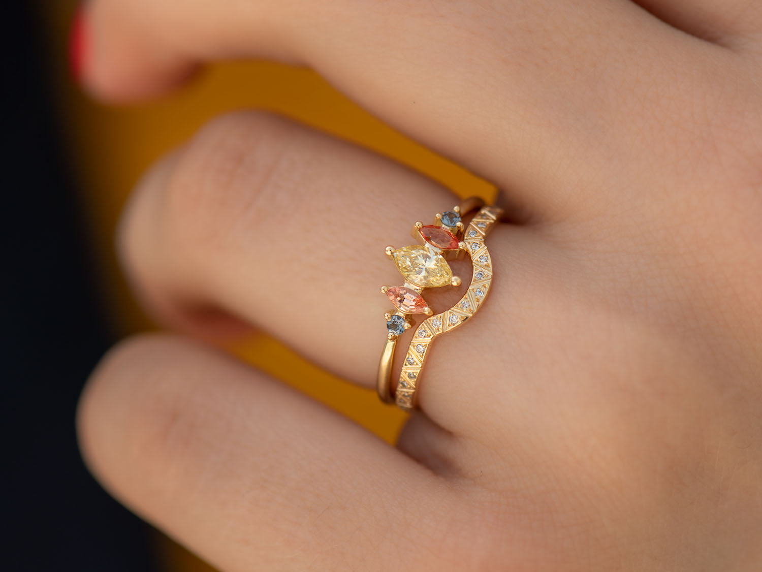 Curved Geometric Pattern Eternity Wedding Band