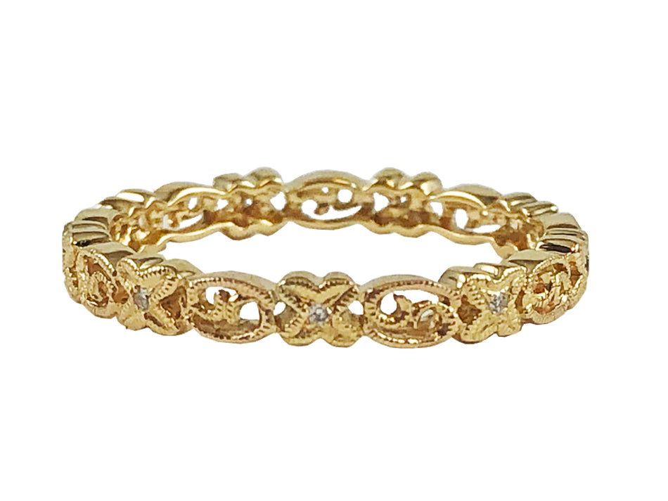 Intricate Vintage-Inspired Diamond Wedding Band