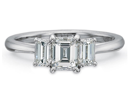 White gold and Emerald Cut Diamond Engagement Ring