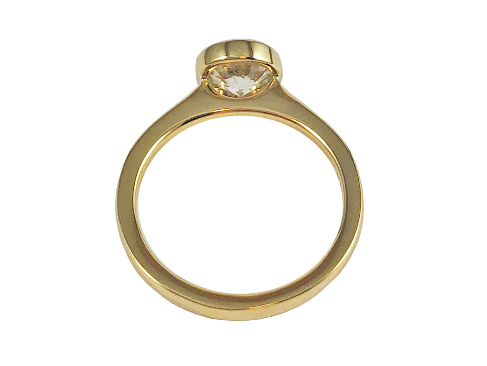 Round Brilliant Diamond Solitaire Engagement Ring