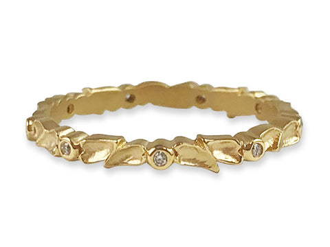 Vintage-Style Diamond Scalloped Wedding Band
