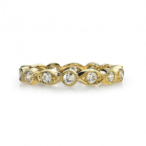 Vintage-Style Diamond Scalloped Wedding Band