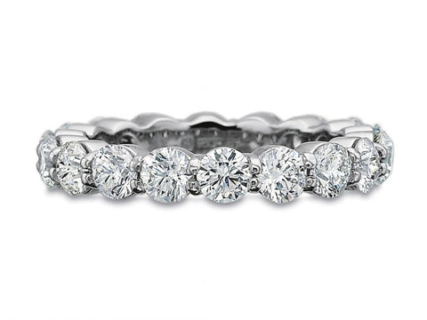 Emerald Cut Diamond Eternity Band in Platinum