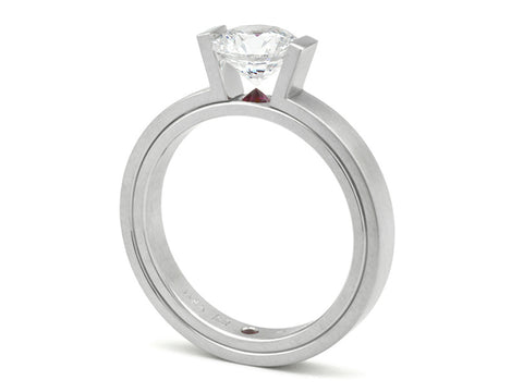 Vintage-Style Diamond Scalloped Wedding Band