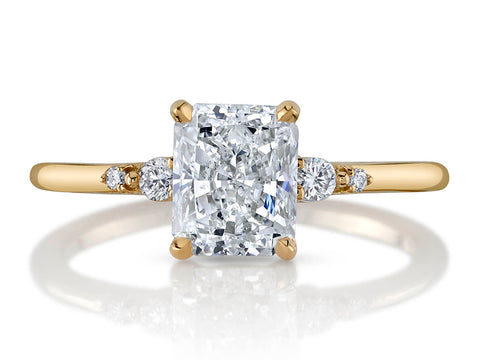 Floating Round Brilliant Diamond Engagement Ring