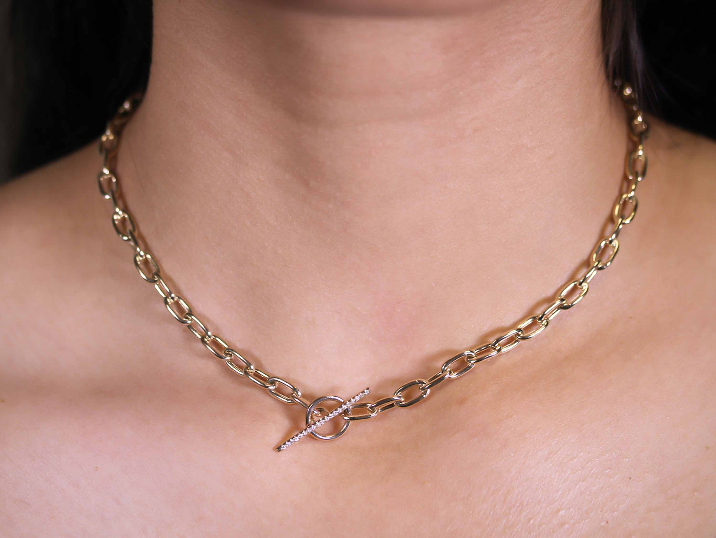 OVAL LINK CHAIN NECKLACE WITH TOGGLE CLASP | Penwarden Fine Jewellery