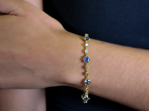 Vintage-Style Diamond and Sapphire Bracelet