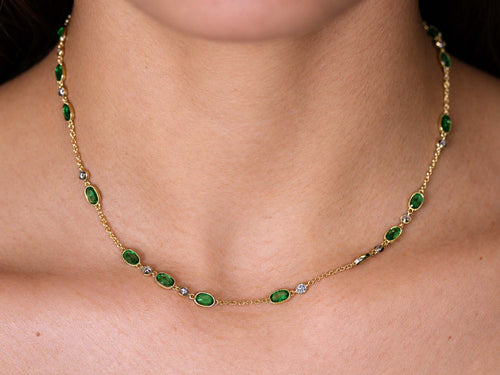 Vibrant Tsavorite Garnet and Diamond Necklace