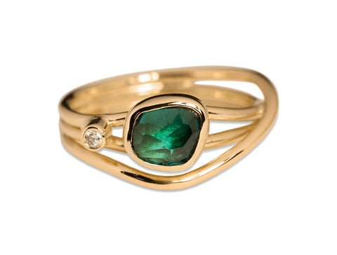 Opal Doublet Ring in 14K Yellow Gold