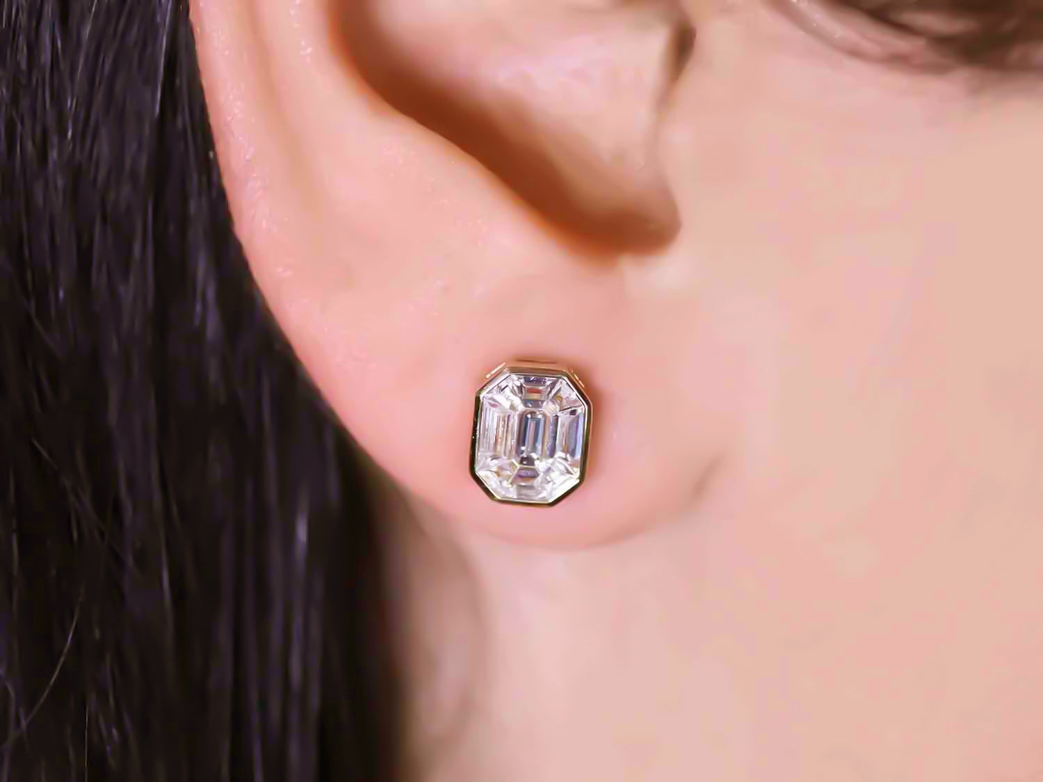 Easton Emerald Cut Diamond Huggie Earrings 10mm – RW Fine Jewelry