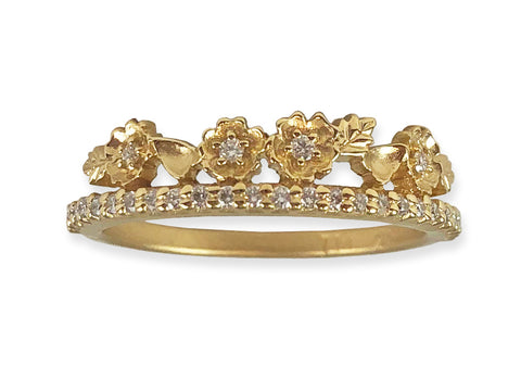 Vintage-Style Diamond Scalloped Wedding Band in 18K Yellow Gold