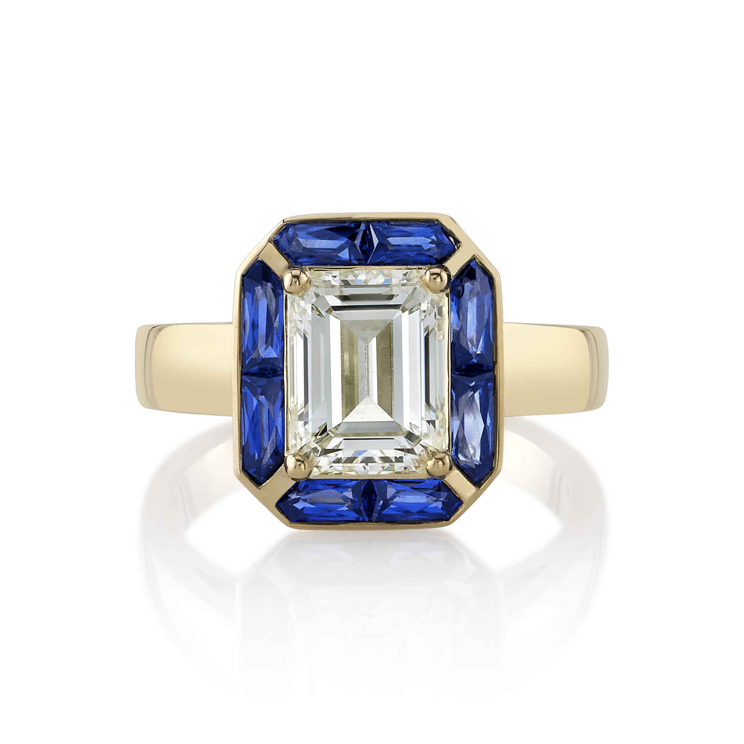 Emerald cut diamond with sapphire baguettes Clearance