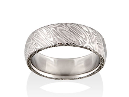 Antique Art Deco Diamond Ring in Platinum (circa 1920's)